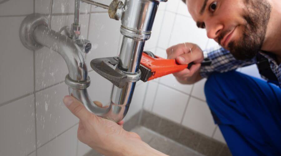 Expert burst pipe repair services in Madisonville, LA